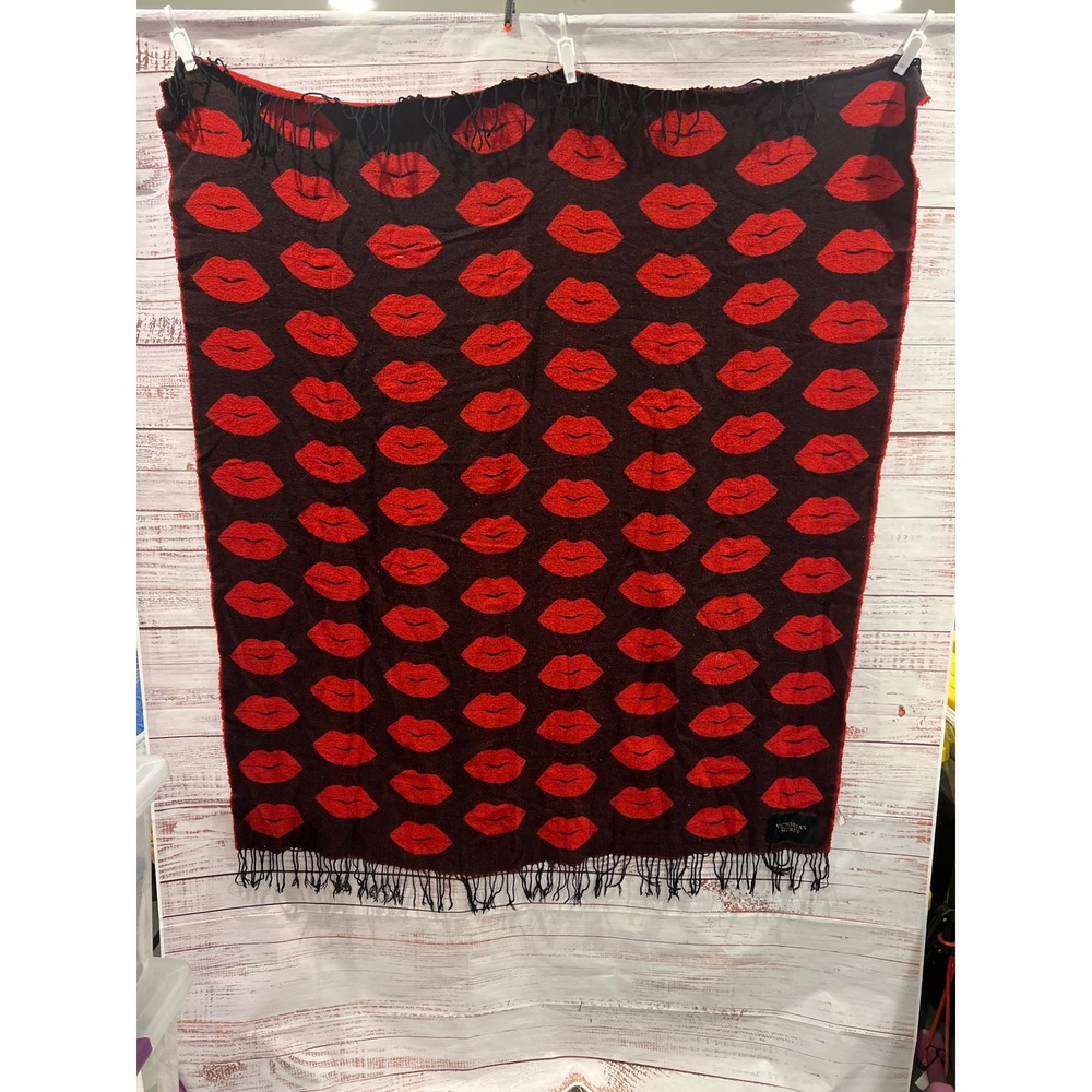 Victoria's Secret Red Black Lips Knit Throw Blanket Fringe Reversible 371668-093